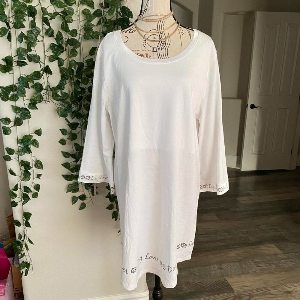 Faceplant  Dreams Dog Lover pawprints nightgown/coverup Size L/XL